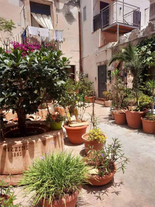appartamento in affitto a Siracusa in zona Isola Ortigia
