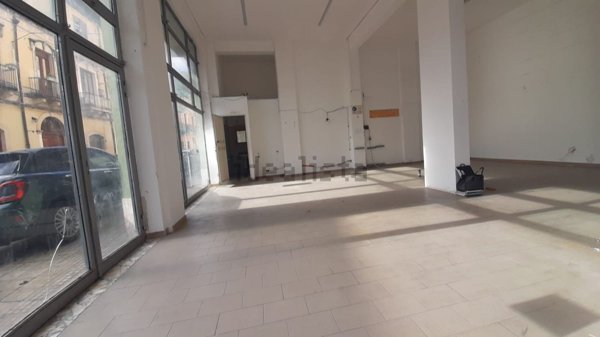 locale commerciale in affitto a Siracusa