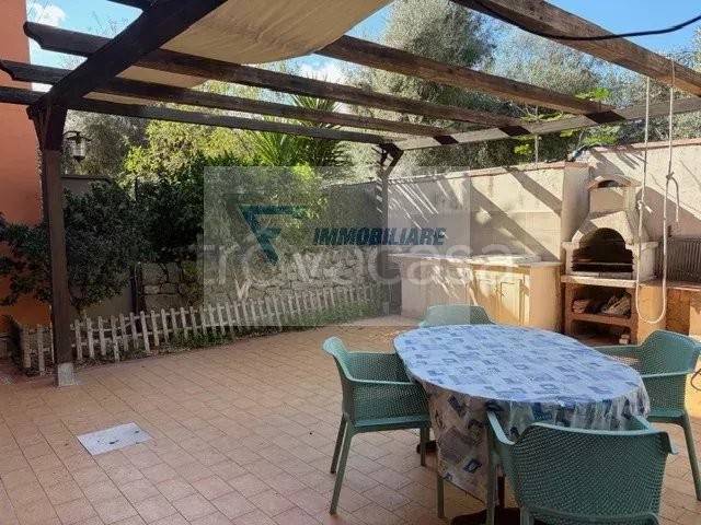 casa indipendente in affitto a Siracusa in zona Belvedere