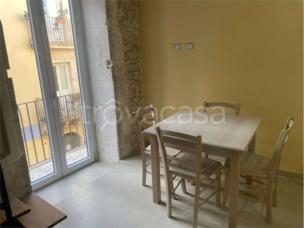 appartamento in affitto a Siracusa in zona Isola Ortigia