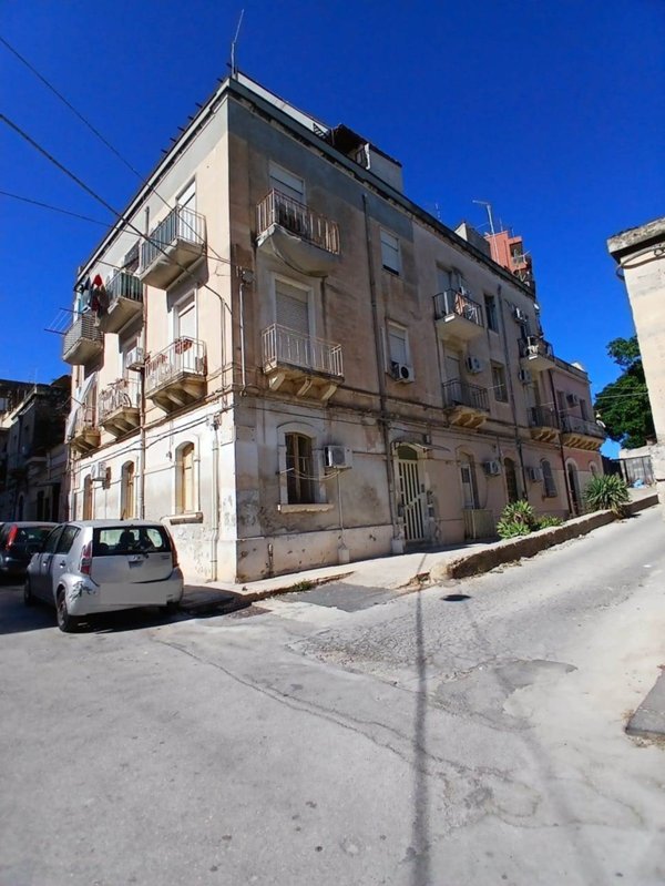 appartamento in affitto a Siracusa in zona Borgata