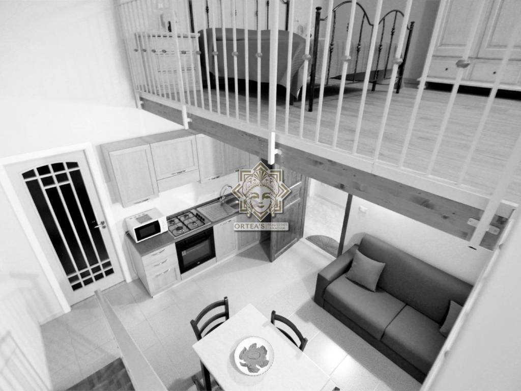 appartamento in affitto a Siracusa in zona Isola Ortigia