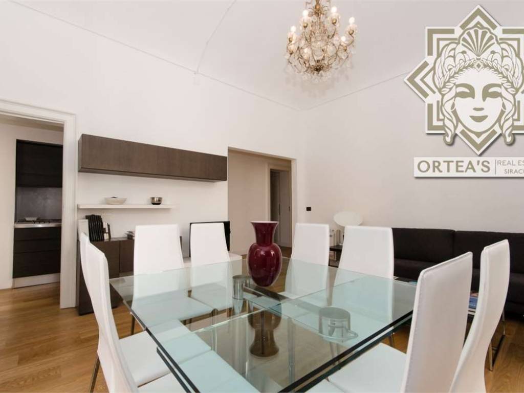 appartamento in affitto a Siracusa in zona Isola Ortigia