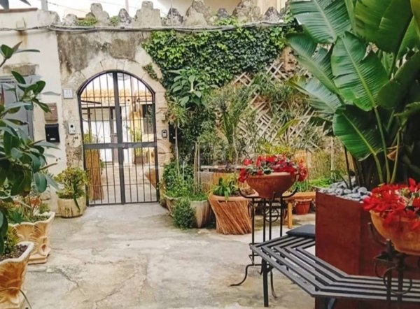 appartamento in affitto a Siracusa in zona Isola Ortigia