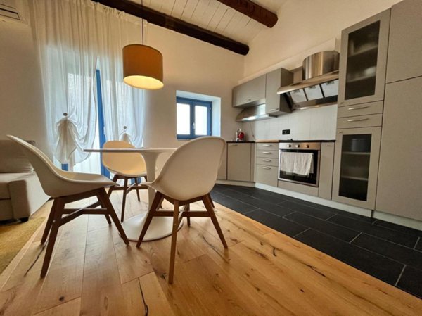 appartamento in affitto a Siracusa in zona Isola Ortigia