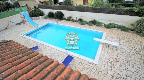 casa indipendente in affitto a Siracusa in zona Arenella