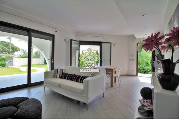 casa indipendente in affitto a Siracusa in zona Arenella