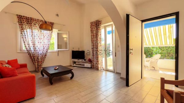 casa indipendente in affitto a Siracusa in zona Fontane Bianche