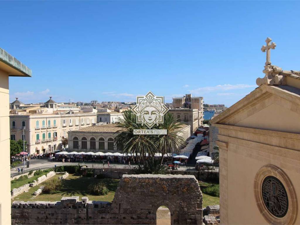 appartamento in affitto a Siracusa in zona Isola Ortigia