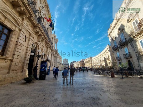 appartamento in affitto a Siracusa in zona Isola Ortigia