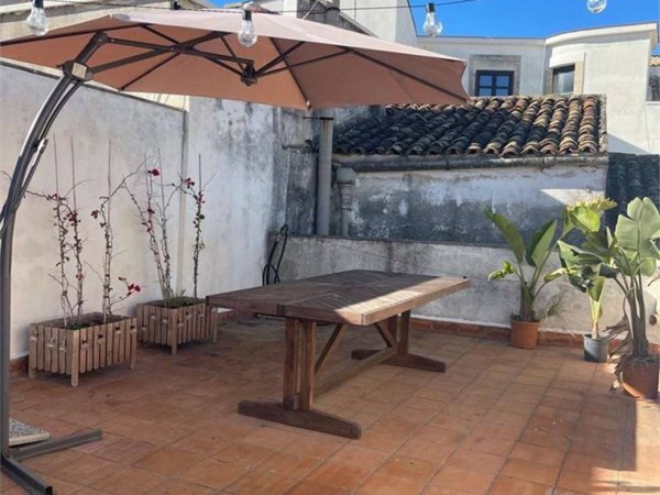 appartamento in affitto a Siracusa in zona Isola Ortigia