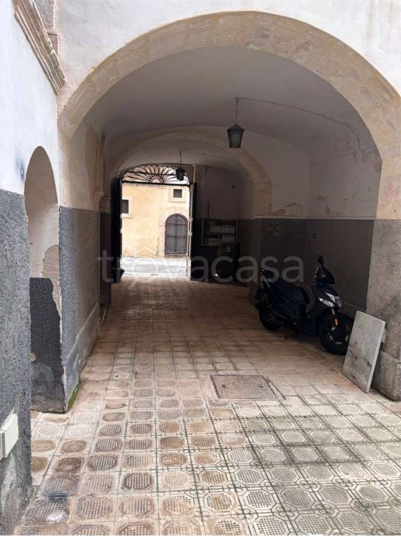 appartamento in affitto a Siracusa in zona Isola Ortigia