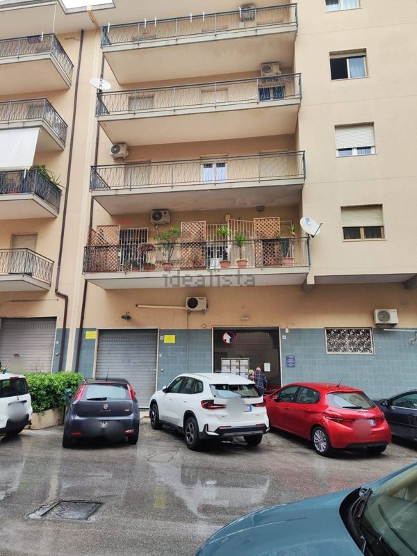 locale commerciale in affitto a Siracusa in zona Grottasanta