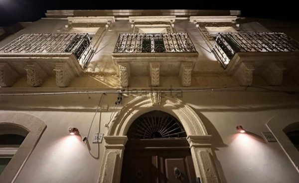 appartamento in affitto a Siracusa in zona Isola Ortigia
