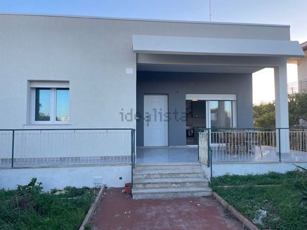 casa indipendente in affitto a Siracusa in zona Epipoli
