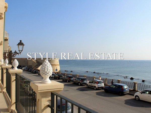 appartamento in affitto a Siracusa in zona Isola Ortigia