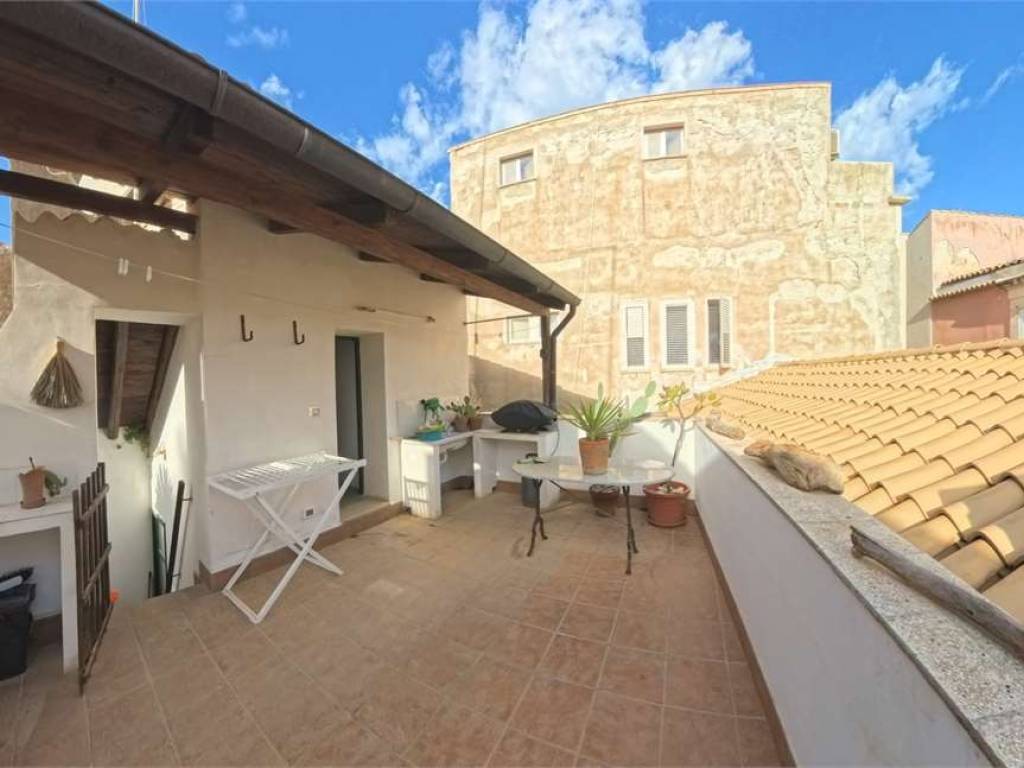 appartamento in affitto a Siracusa in zona Isola Ortigia