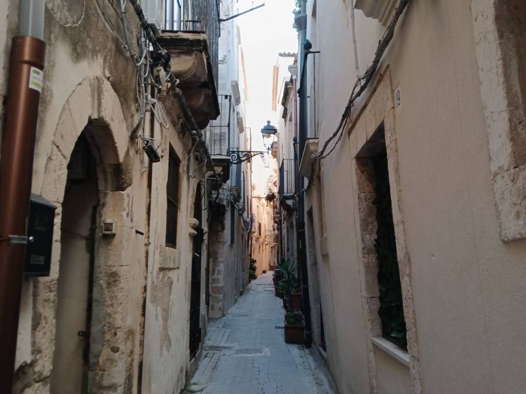 appartamento in affitto a Siracusa in zona Isola Ortigia