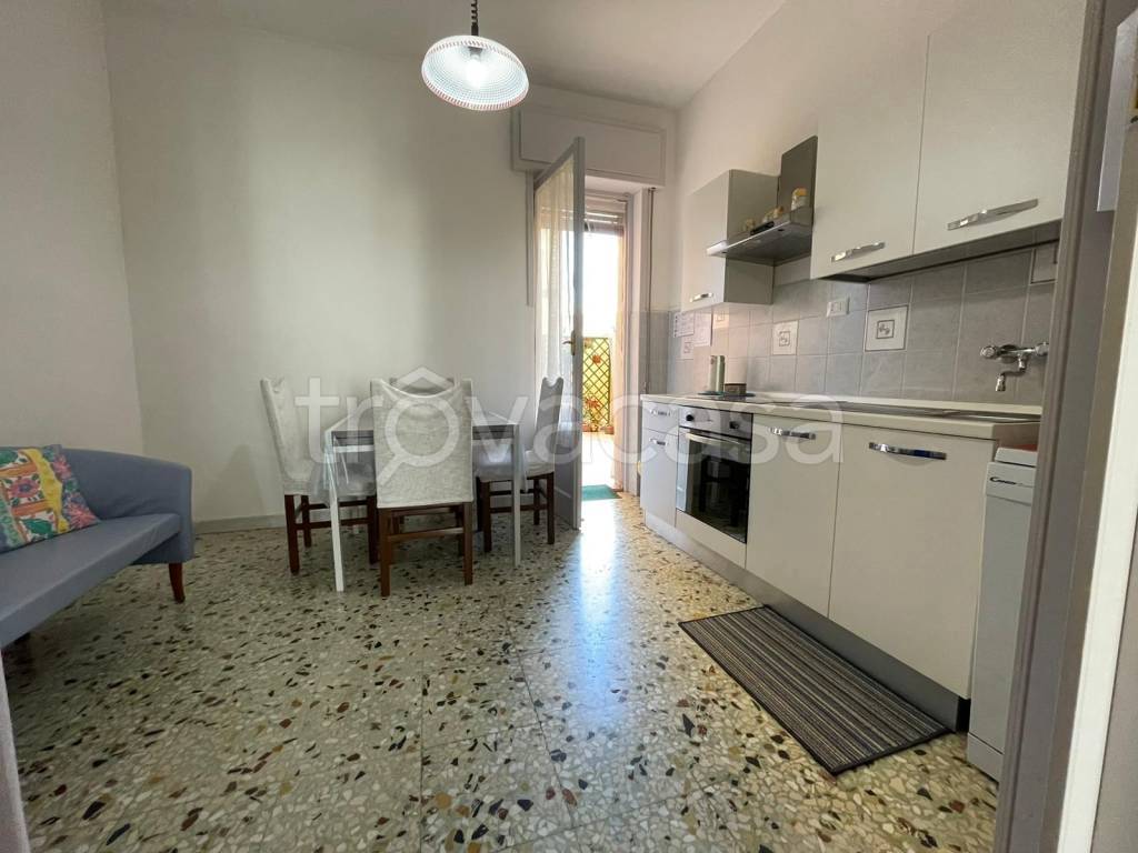 appartamento in affitto a Siracusa in zona Borgata