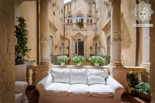 appartamento in affitto a Siracusa in zona Isola Ortigia