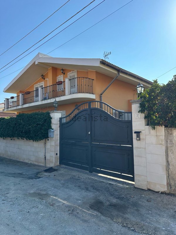 casa indipendente in affitto a Siracusa