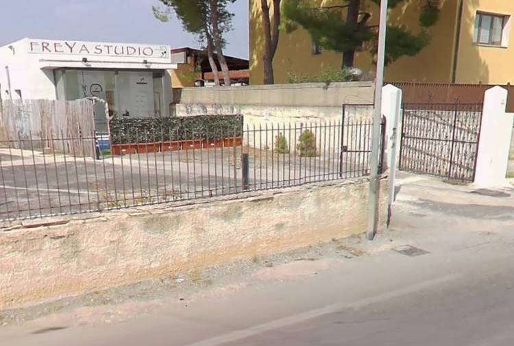 locale commerciale in affitto a Siracusa in zona Epipoli