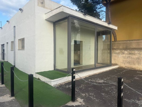 negozio in affitto a Siracusa in zona Epipoli