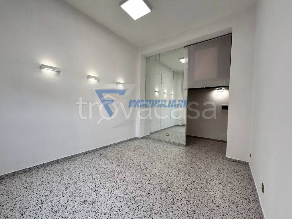 negozio in affitto a Siracusa in zona Isola Ortigia