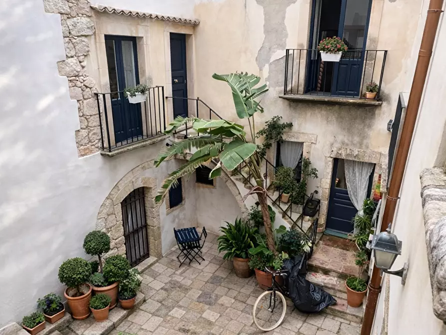 appartamento in affitto a Siracusa in zona Isola Ortigia