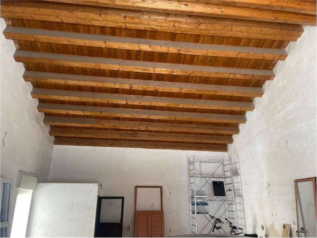 locale commerciale in affitto a Siracusa in zona Isola Ortigia