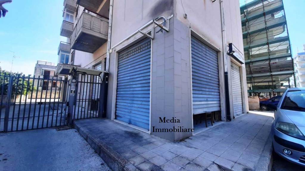 negozio in affitto a Siracusa in zona Grottasanta