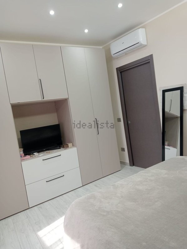 negozio in affitto a Siracusa in zona Isola Ortigia