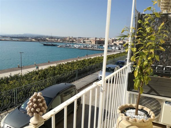 appartamento in affitto a Siracusa in zona Isola Ortigia