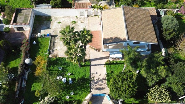 appartamento in affitto a Siracusa in zona Arenella
