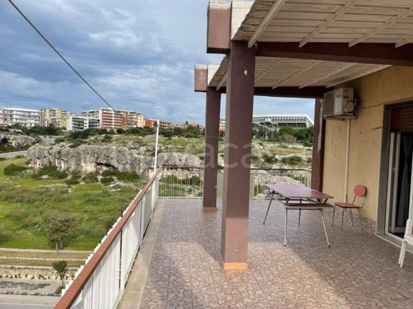appartamento in affitto a Siracusa in zona Borgata
