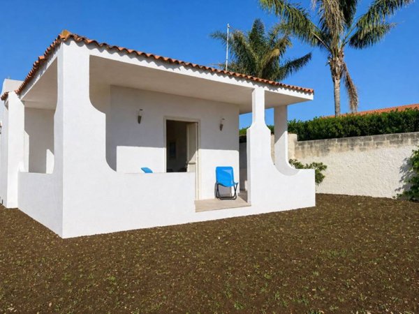 casa indipendente in affitto a Siracusa in zona Fontane Bianche