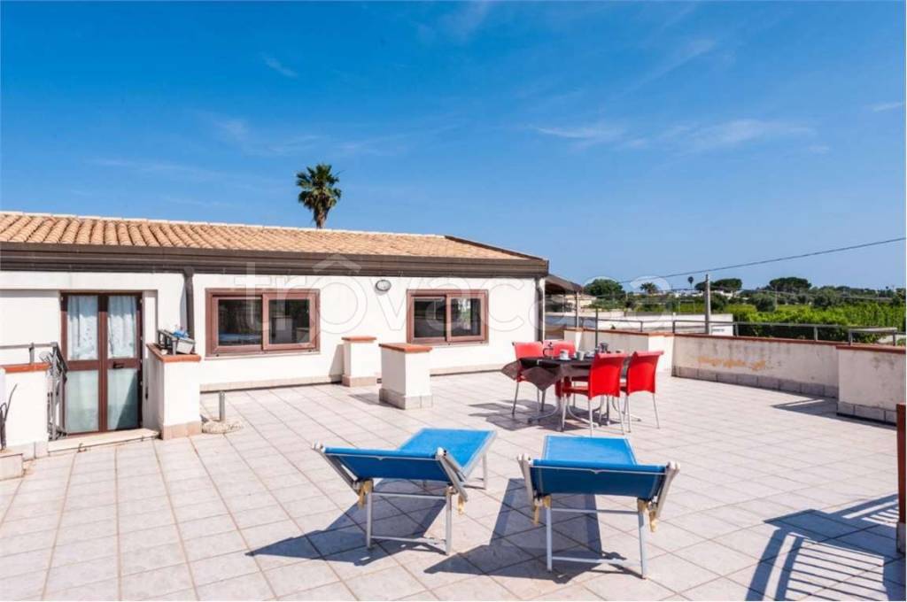 appartamento in affitto a Siracusa in zona Isola / Plemmirio