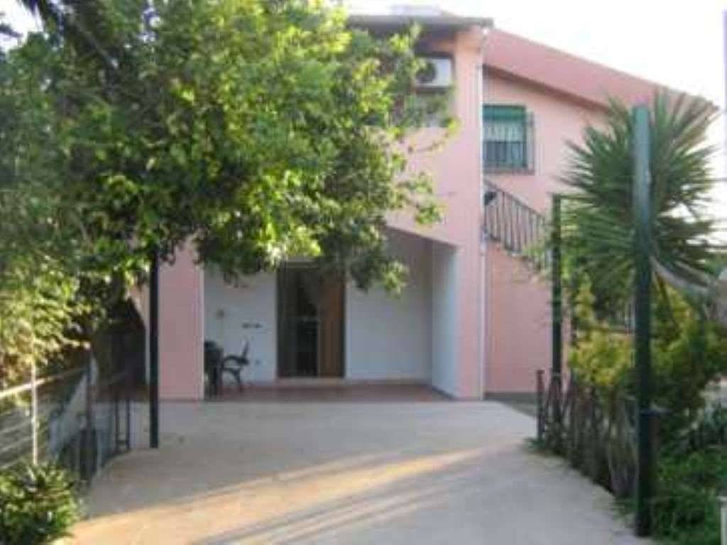 appartamento in affitto a Siracusa in zona Isola Ortigia