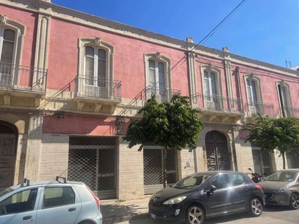 negozio in affitto a Siracusa in zona Centro Città