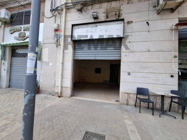 negozio in affitto a Siracusa in zona Grottasanta
