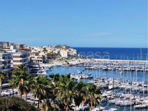 appartamento in affitto a Siracusa in zona Borgata