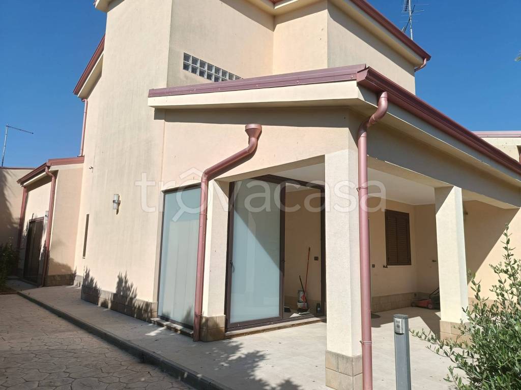 casa indipendente in affitto a Siracusa in zona Epipoli