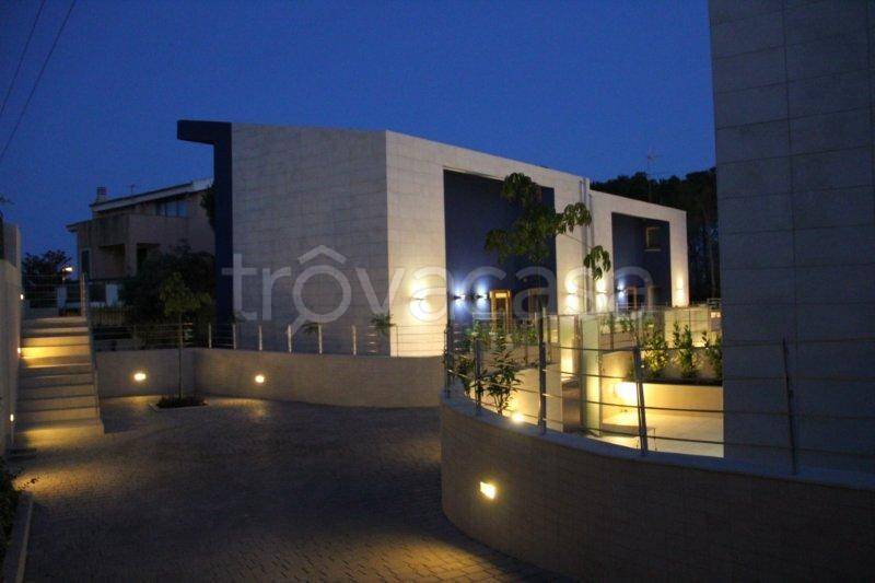 casa indipendente in affitto a Siracusa in zona Belvedere