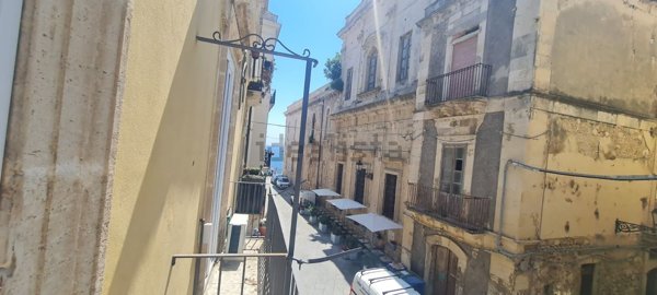 appartamento in affitto a Siracusa in zona Isola Ortigia