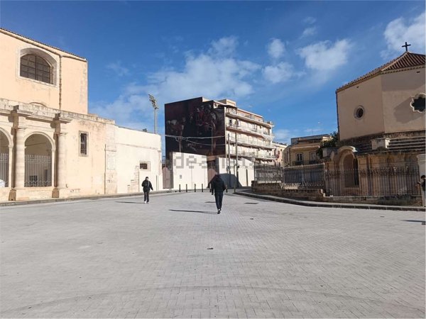 appartamento in affitto a Siracusa in zona Borgata