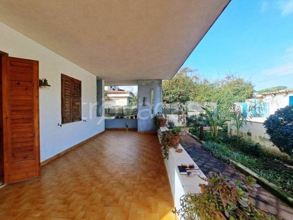 casa indipendente in affitto a Siracusa in zona Isola / Plemmirio