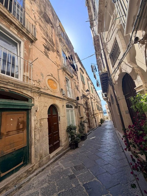 appartamento in affitto a Siracusa in zona Isola Ortigia