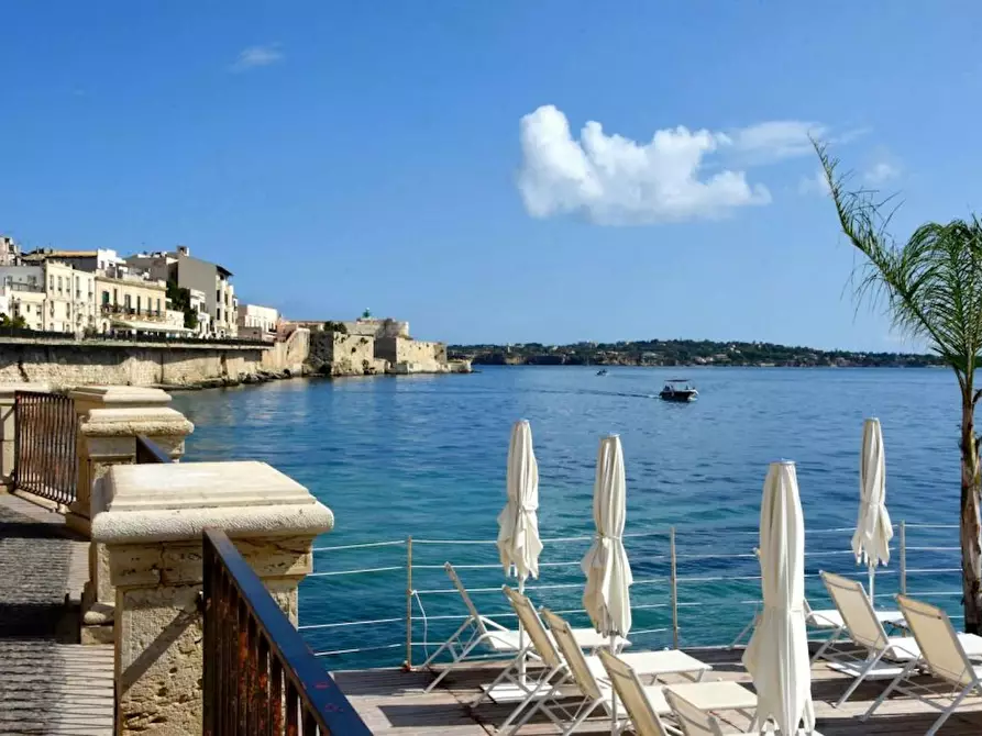 appartamento in affitto a Siracusa in zona Isola Ortigia