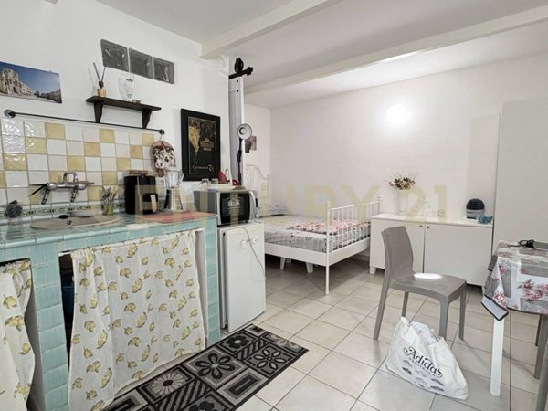 appartamento in affitto a Siracusa in zona Isola Ortigia