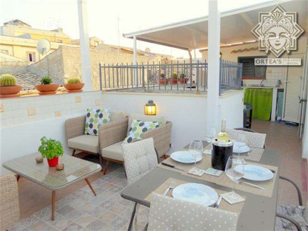 appartamento in affitto a Siracusa in zona Isola Ortigia